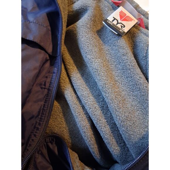 TYR Alliance Team size Medium Parka Swimming Fleece Long Gorpcore Cozy Jacket - Picture 12 of 13